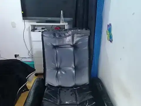 Snapshot of Yunhot_ chatting on March 10, 5:00 am Yunhot  online show from March 10, 5:00 am