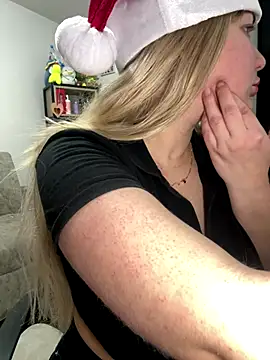 Celestedubois online show from December 18, 11:22 pm