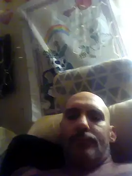 ClydeCan409 online show from April 24, 11:40 pm