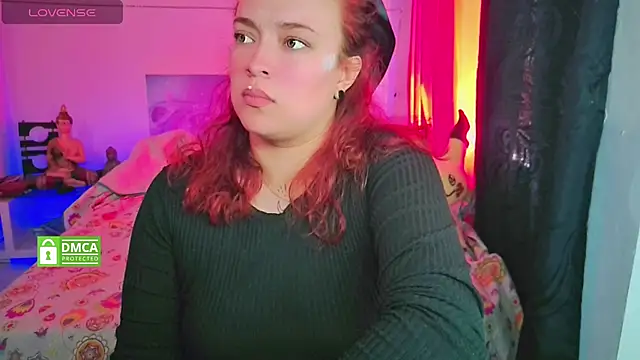 Snapshot of IamZaylu chatting on December 5, 5:28 pm IamZaylu online show from December 5, 5:28 pm