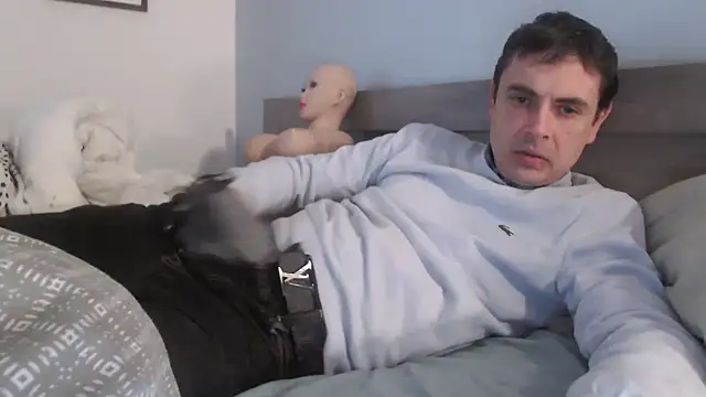 Snapshot of freddy0222222 chatting on December 20, 1:11 pm freddy0222222 online show from December 20, 1:11 pm