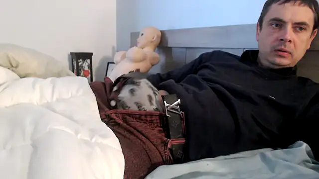 Snapshot of freddy0222222 chatting on October 22, 10:59 am freddy0222222 online show from October 22, 10:59 am