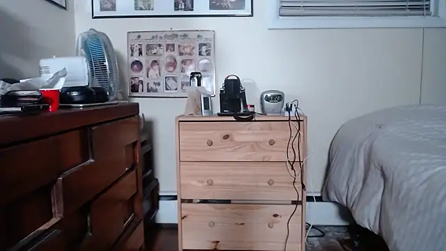 hottottrot691 online show from March 5, 8:21 am