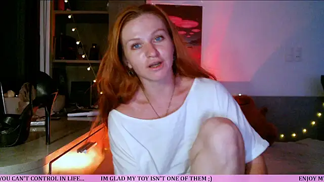 Snapshot of Cassie_Wild chatting on July 9, 1:15 pm Cassie Wild online show from July 9, 1:15 pm