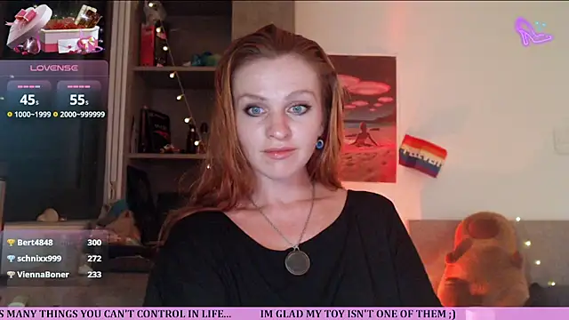 Snapshot of Cassie_Wild chatting on July 27, 1:51 pm Cassie Wild online show from July 27, 1:51 pm