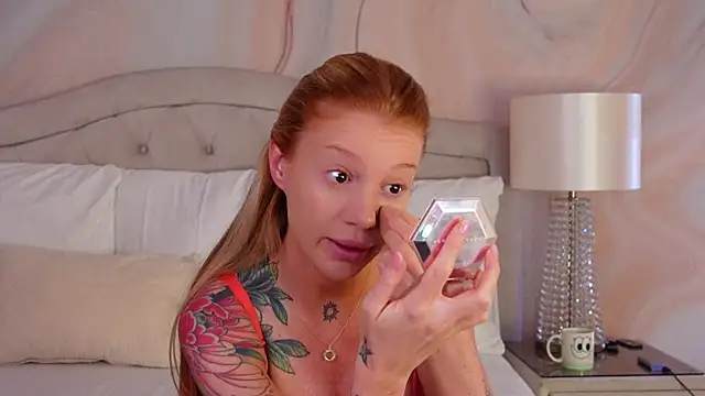 GingerEllis online show from April 10, 3:34 am