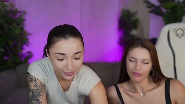 Jasmine Flow online show from September 10, 12:05 pm