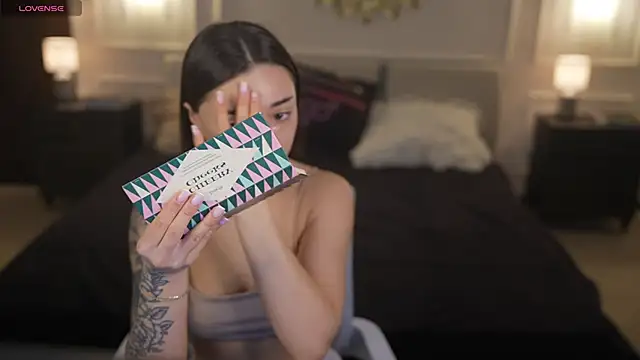 Jasmine Flow online show from April 22, 7:11 am