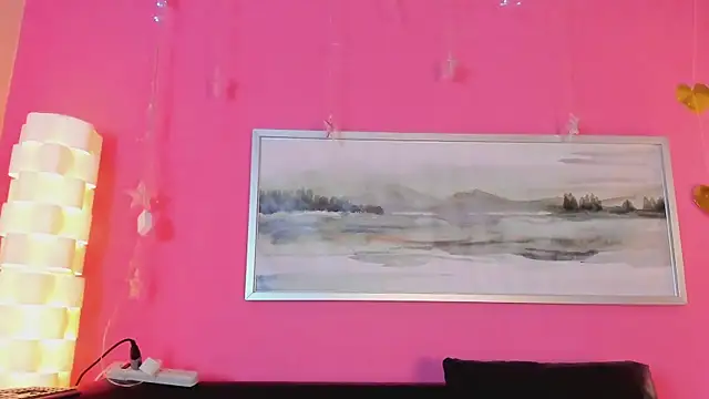 Tiffanysurez  online show from September 12, 8:20 pm