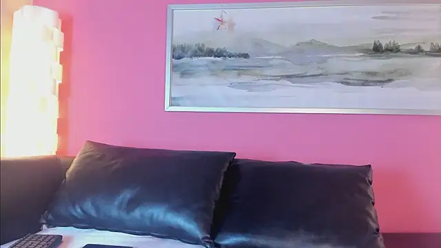 Tiffanysurez  online show from January 16, 8:46 pm