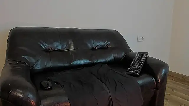 KingMalcom online show from February 19, 1:50 pm