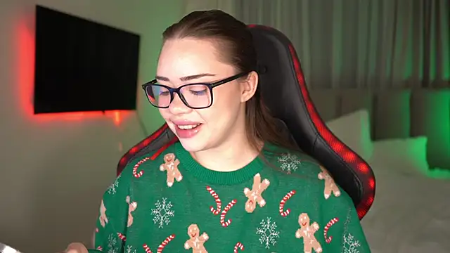 VixenMia online show from December 14, 3:29 am