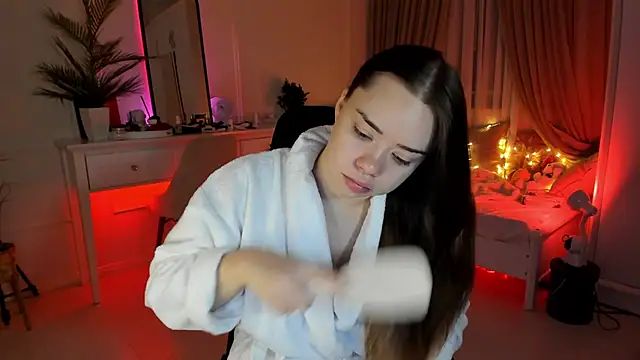 VixenMia online show from February 17, 3:36 am