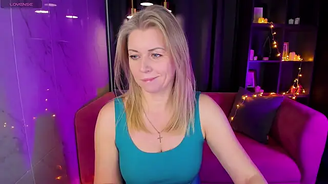 Annie Light online show from December 27, 6:03 am