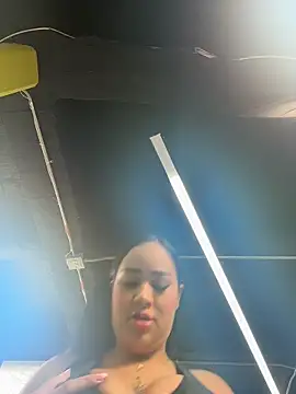 Luisa Fernandaa online show from February 25, 5:55 pm