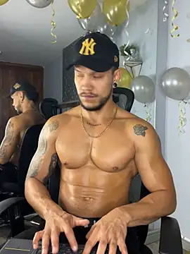 ARON TAYLER01 online show from March 1, 12:34 pm