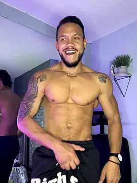 ARON TAYLER01 online show from October 8, 10:35 am