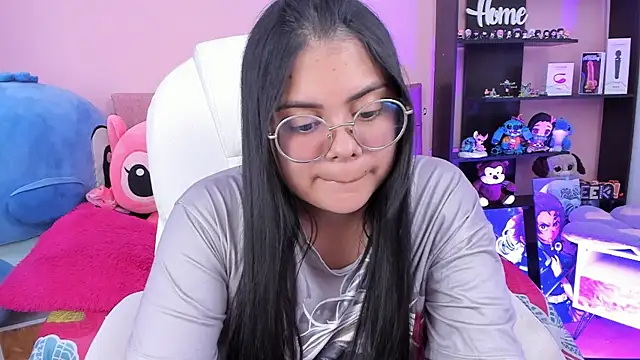 esmeralda112 online show from April 21, 8:55 pm