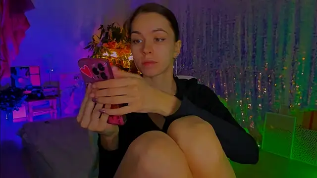 poli   online show from December 17, 3:51 pm