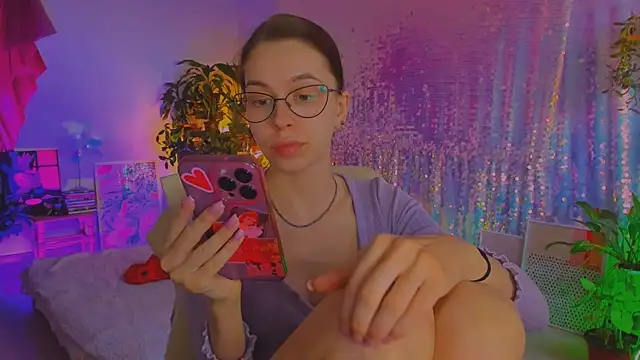 poli   online show from April 14, 4:24 pm