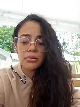 Snapshot of demonaughtyyy chatting on November 5, 8:42 pm demonaughtyyy online show from November 5, 8:42 pm