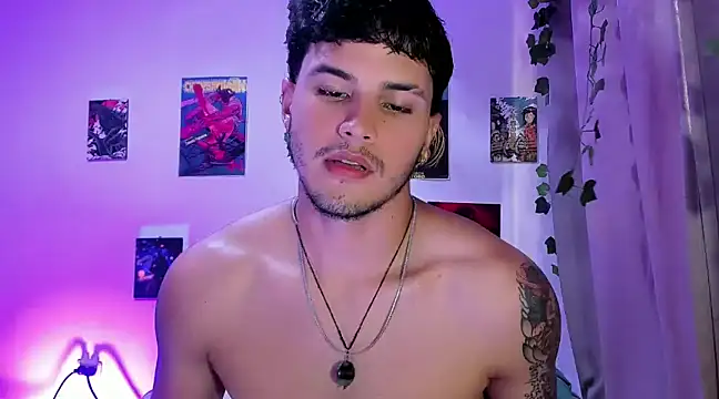 Snapshot of Nekoboy01 chatting on December 28, 6:29 pm Nekoboy01 online show from December 28, 6:29 pm