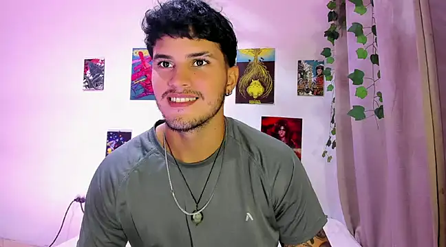 Snapshot of Nekoboy01 chatting on December 30, 1:58 am Nekoboy01 online show from December 30, 1:58 am