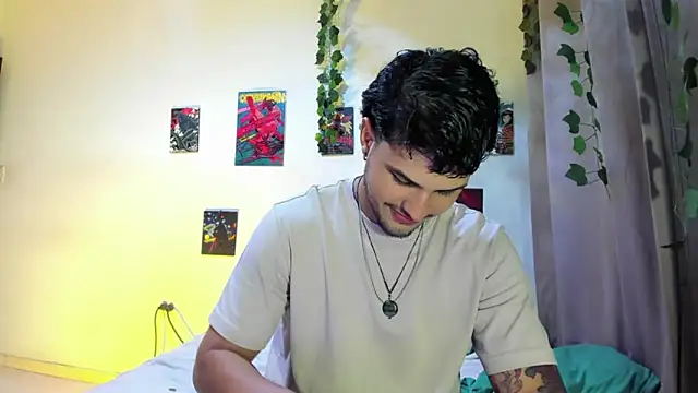 Snapshot of Nekoboy01 chatting on January 5, 1:45 am Nekoboy01 online show from January 5, 1:45 am