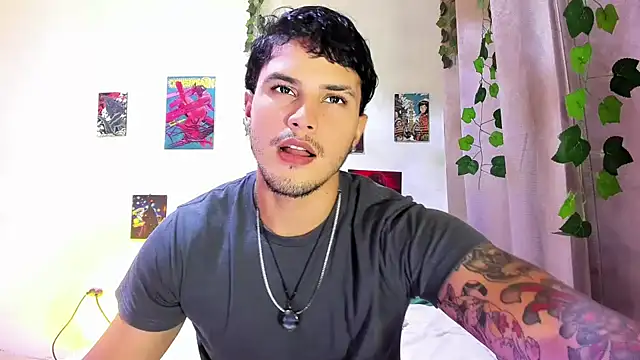 Snapshot of Nekoboy01 chatting on January 5, 10:50 pm Nekoboy01 online show from January 5, 10:50 pm