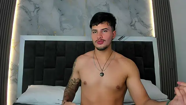 Snapshot of Nekoboy01 chatting on January 30, 7:48 pm Nekoboy01 online show from January 30, 7:48 pm