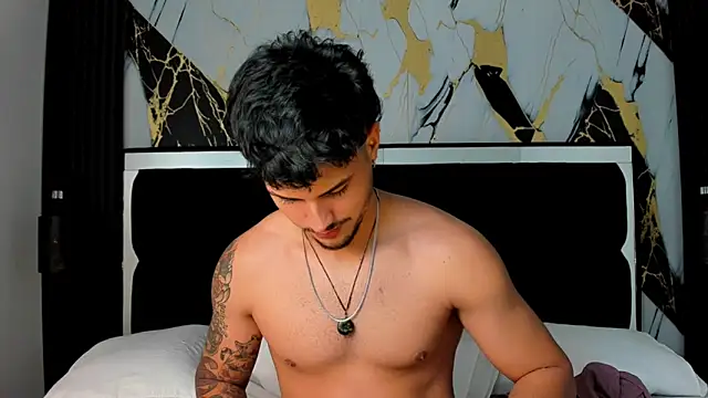 Snapshot of Nekoboy01 chatting on February 7, 10:20 pm Nekoboy01 online show from February 7, 10:20 pm