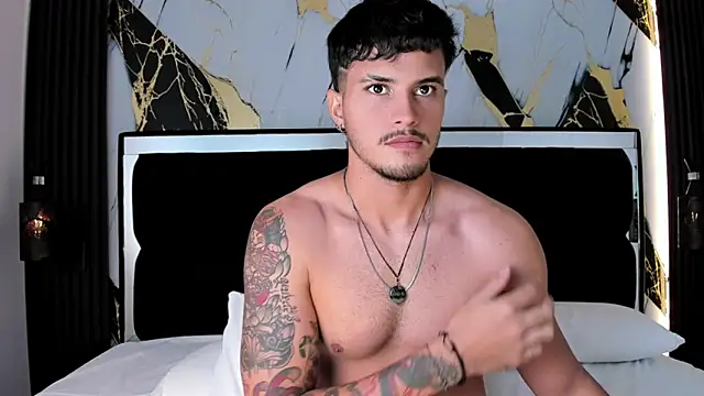 Snapshot of Nekoboy01 chatting on February 8, 10:19 pm Nekoboy01 online show from February 8, 10:19 pm