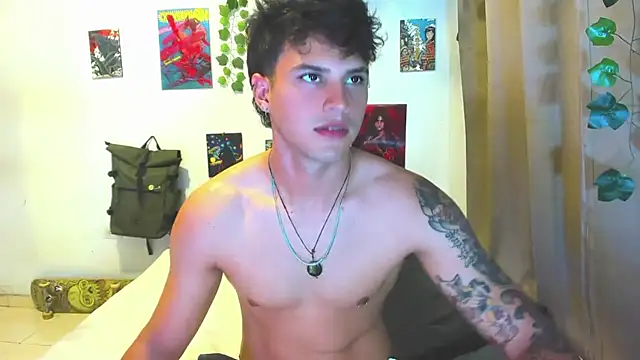 Snapshot of Nekoboy01 chatting on September 11, 9:26 pm Nekoboy01 online show from September 11, 9:26 pm