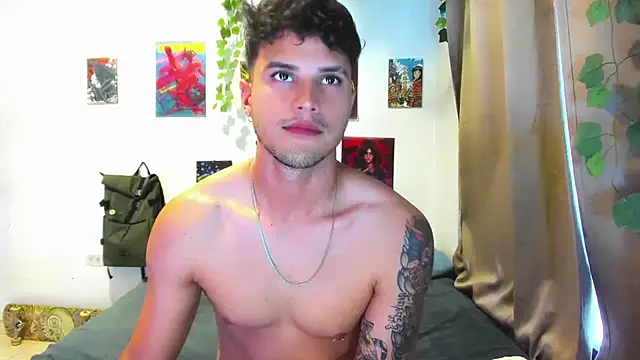 Snapshot of Nekoboy01 chatting on September 24, 10:02 pm Nekoboy01 online show from September 24, 10:02 pm