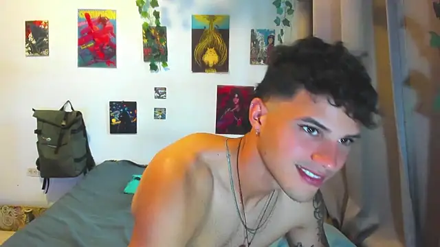 Snapshot of Nekoboy01 chatting on September 30, 9:42 pm Nekoboy01 online show from September 30, 9:42 pm