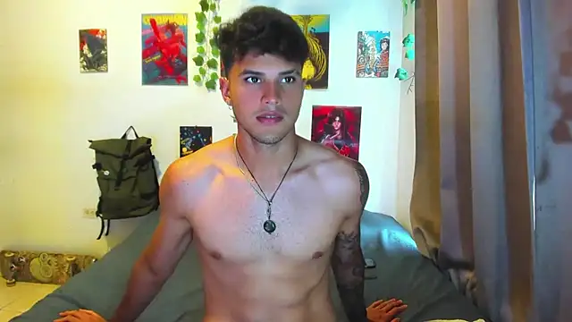 Snapshot of Nekoboy01 chatting on October 4, 6:50 pm Nekoboy01 online show from October 4, 6:50 pm