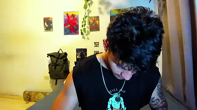 Snapshot of Nekoboy01 chatting on October 22, 9:58 pm Nekoboy01 online show from October 22, 9:58 pm