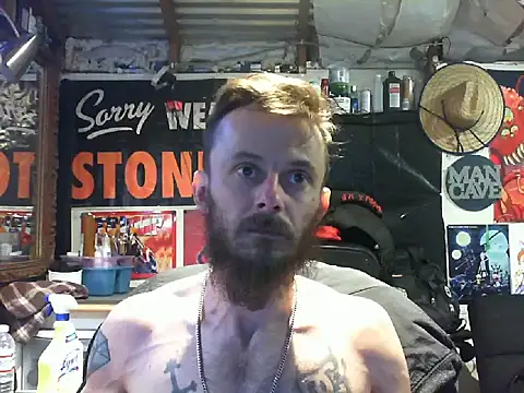 CloudDadddyyy420 online show from January 9, 2:01 am