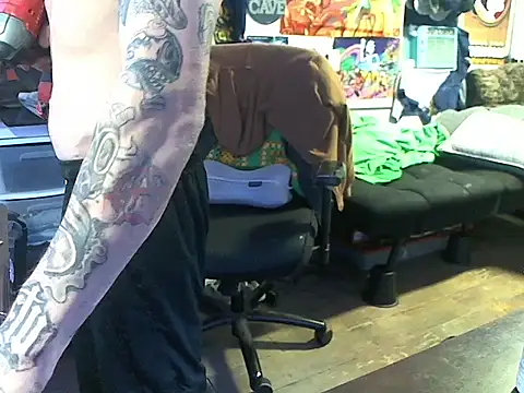 CloudDadddyyy420 online show from January 31, 2:49 pm