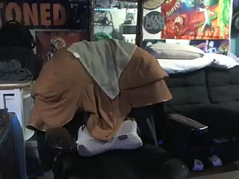 CloudDadddyyy420 online show from February 12, 1:09 am