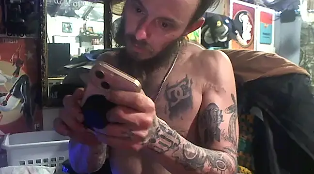 CloudDadddyyy420 online show from February 18, 10:38 am