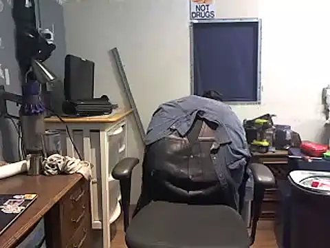 CloudDadddyyy420 online show from March 8, 8:01 pm