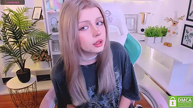 Snapshot of Grace_and__Jacob chatting on January 9, 8:03 am Grace and Jacob online show from January 9, 8:03 am