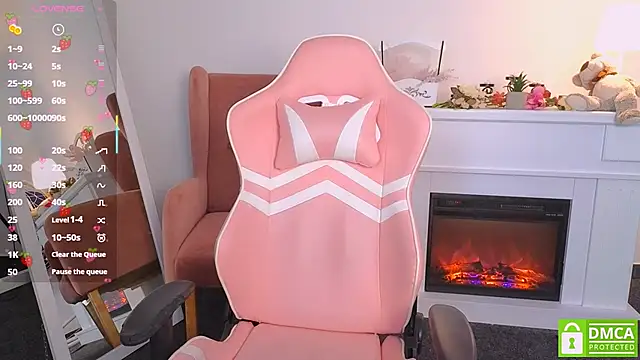 Snapshot of Grace_and__Jacob chatting on October 2, 6:53 am Grace and Jacob online show from October 2, 6:53 am