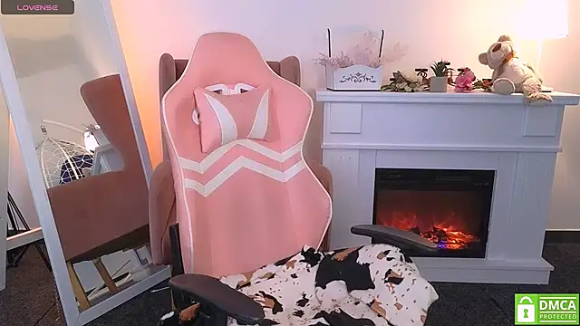 Snapshot of Grace_and__Jacob chatting on October 9, 8:23 am Grace and Jacob online show from October 9, 8:23 am