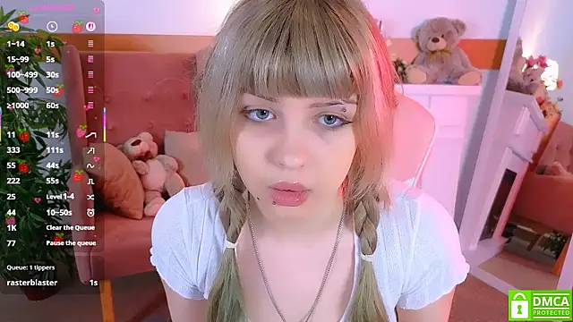 Snapshot of Grace_and__Jacob chatting on October 13, 8:03 am Grace and Jacob online show from October 13, 8:03 am