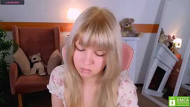 Snapshot of Grace_and__Jacob chatting on October 25, 8:00 am Grace and Jacob online show from October 25, 8:00 am