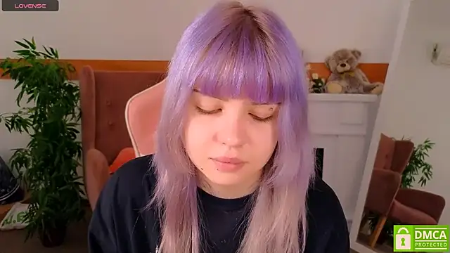 Snapshot of Grace_and__Jacob chatting on November 5, 6:57 am Grace and Jacob online show from November 5, 6:57 am