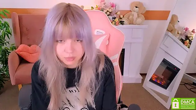 Snapshot of Grace_and__Jacob chatting on November 15, 8:00 am Grace and Jacob online show from November 15, 8:00 am