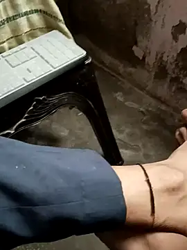 Snapshot of Play_boy11 chatting on November 3, 6:36 am Play boy11 online show from November 3, 6:36 am